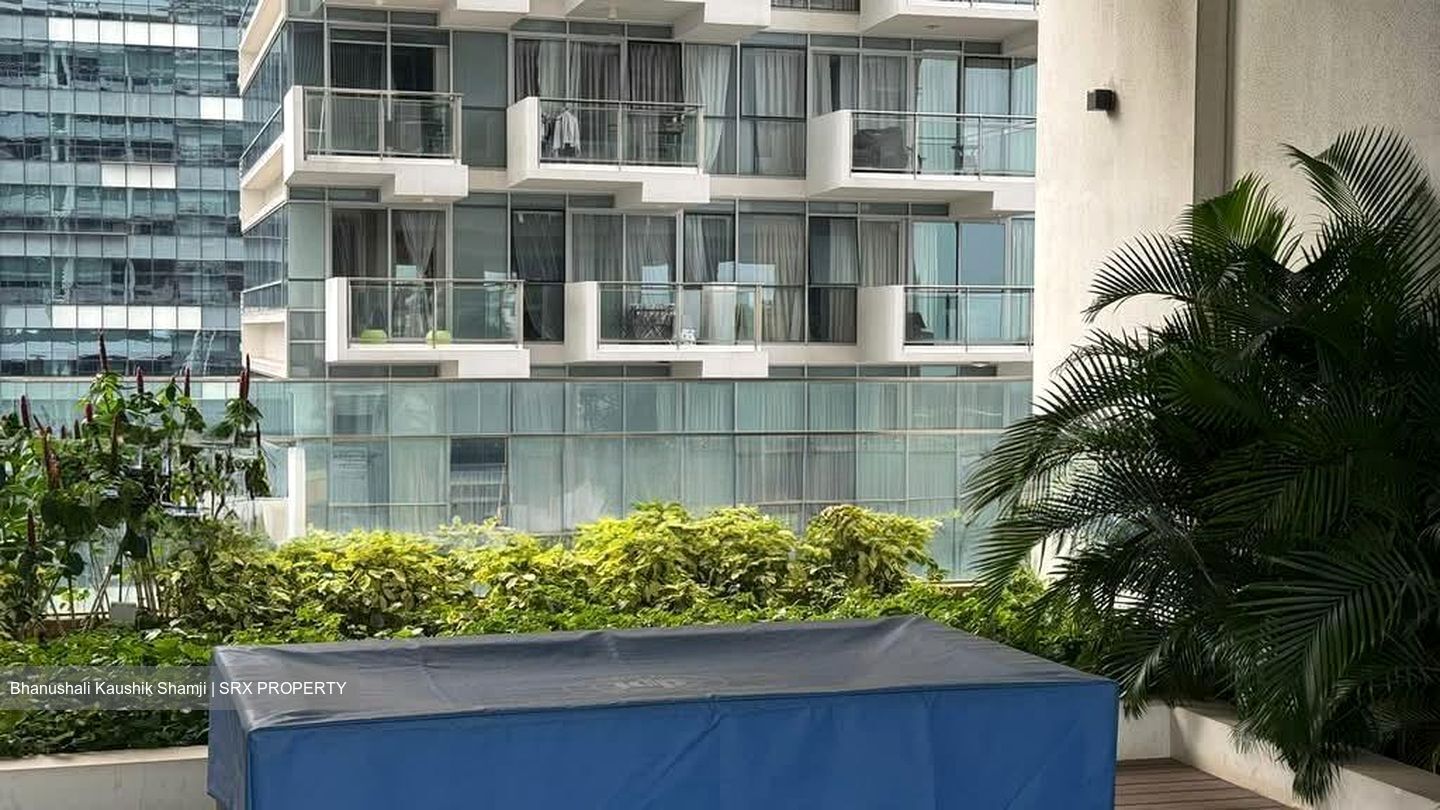 Eon Shenton (D2), Office #555416731
